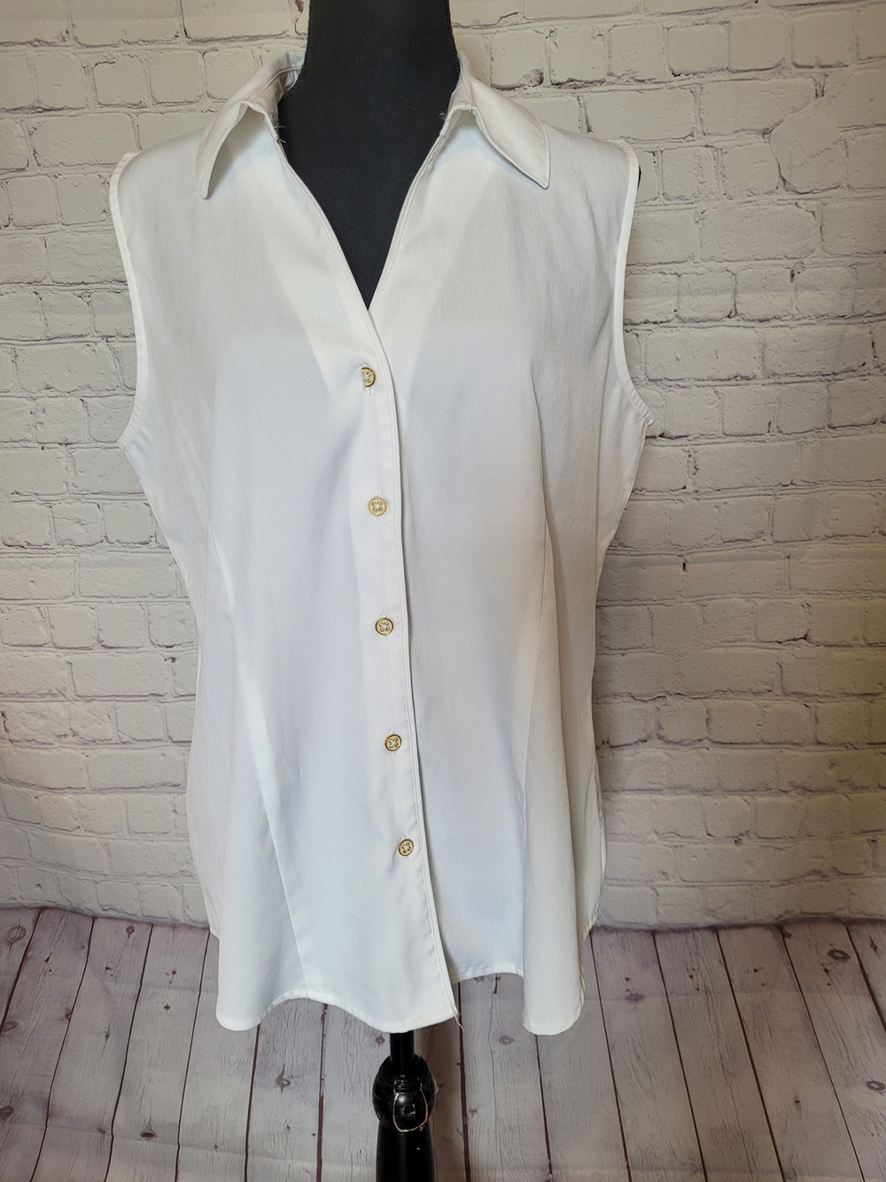 Cato Size Large White Collared Sleeveless Button Blouse Neutral Summer